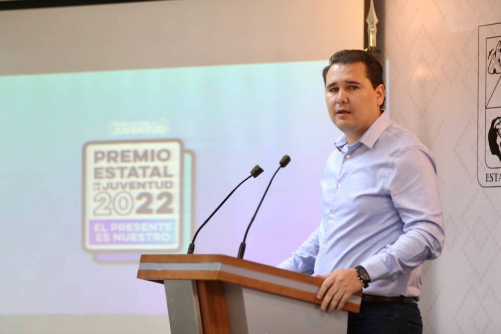Pese a que Karem sea hermana de funcionaria. Detalló que se trata de una facultad avalada por la ley, cuya última palabra es del Congreso del Estado