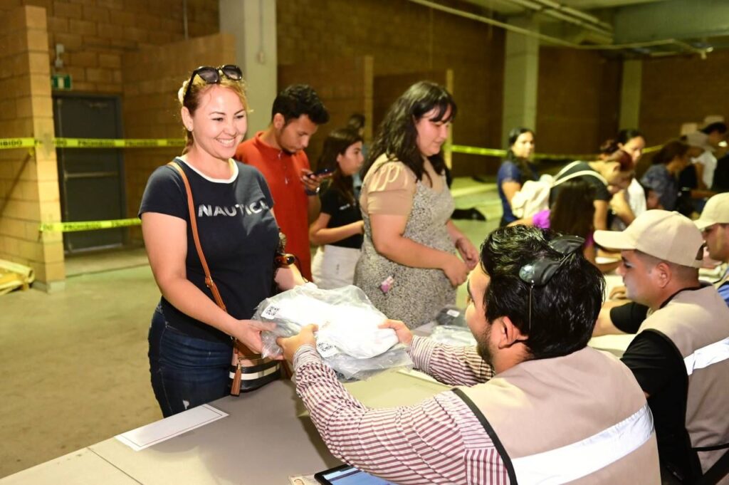 Concluyó la primera etapa de entrega de Uniformes Escolares; aseguran que ya tienen preparada la logística de distribución en Hermosillo