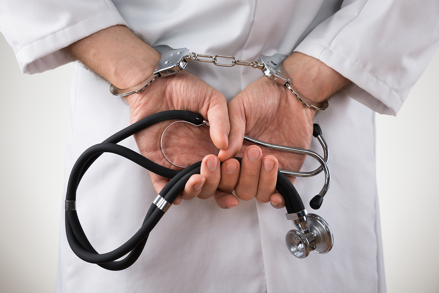 El dictamen de reformas a la Ley de Salud, ahora pasará al Senado; esto vulnera el derecho de la libertad de personal médico