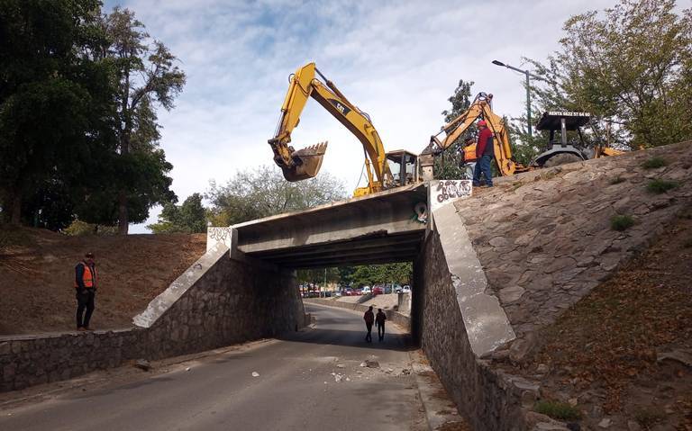 La remodelación del puente de la calle Veracruz y Luis Encinas, no encuentra ningún retraso para su apertura, informó CIDUE