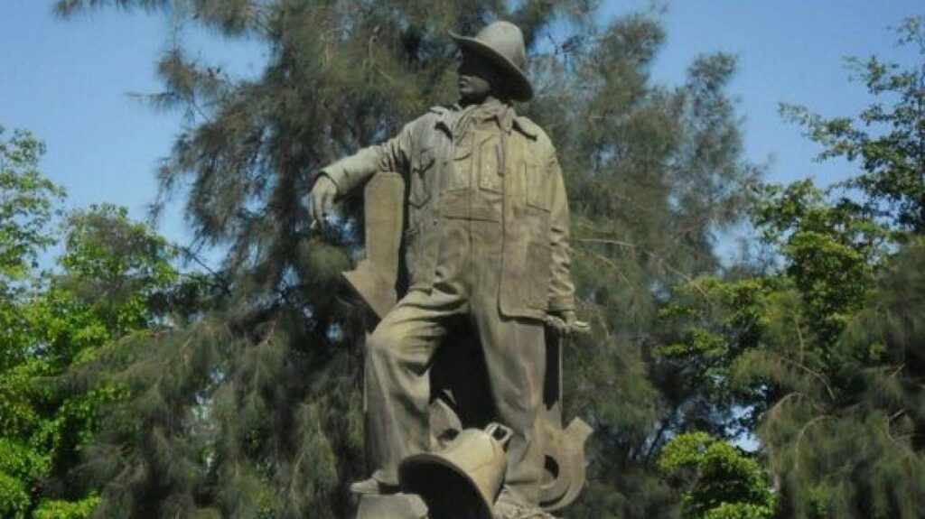 El destino de la estatua del héroe de Nacozari todavía es incierto; anteriormente estuvo más de 10 años almacenado en bodegas…