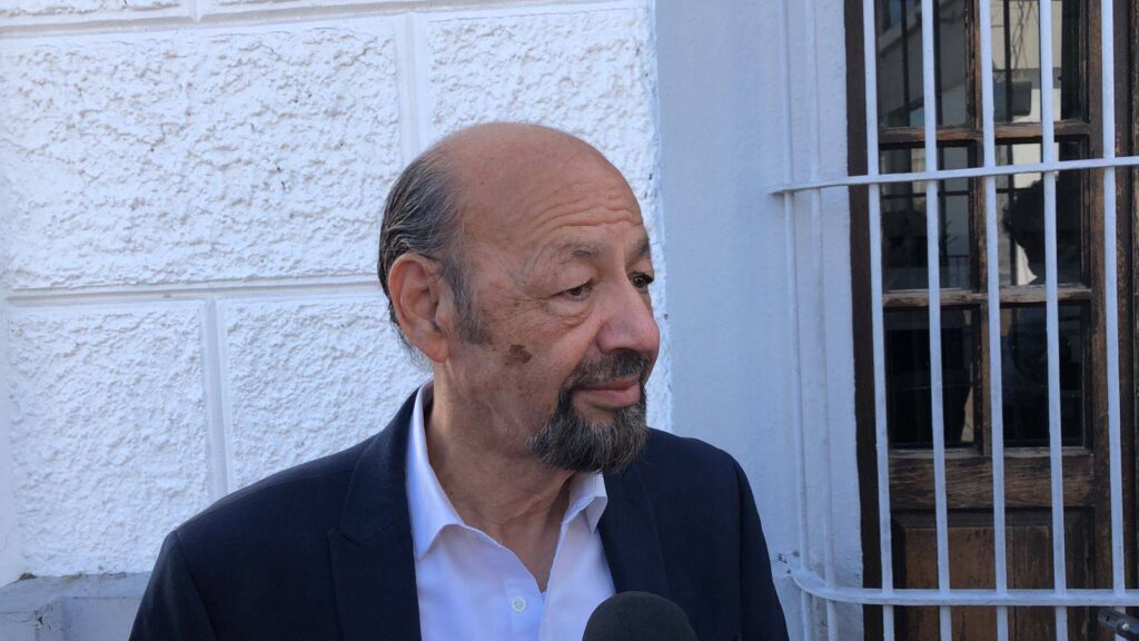 El Secretario de Hacienda aclaró que fue una determinación que tendrá vigencia a partir de enero, ya que será el Gobierno quien administre los servicios