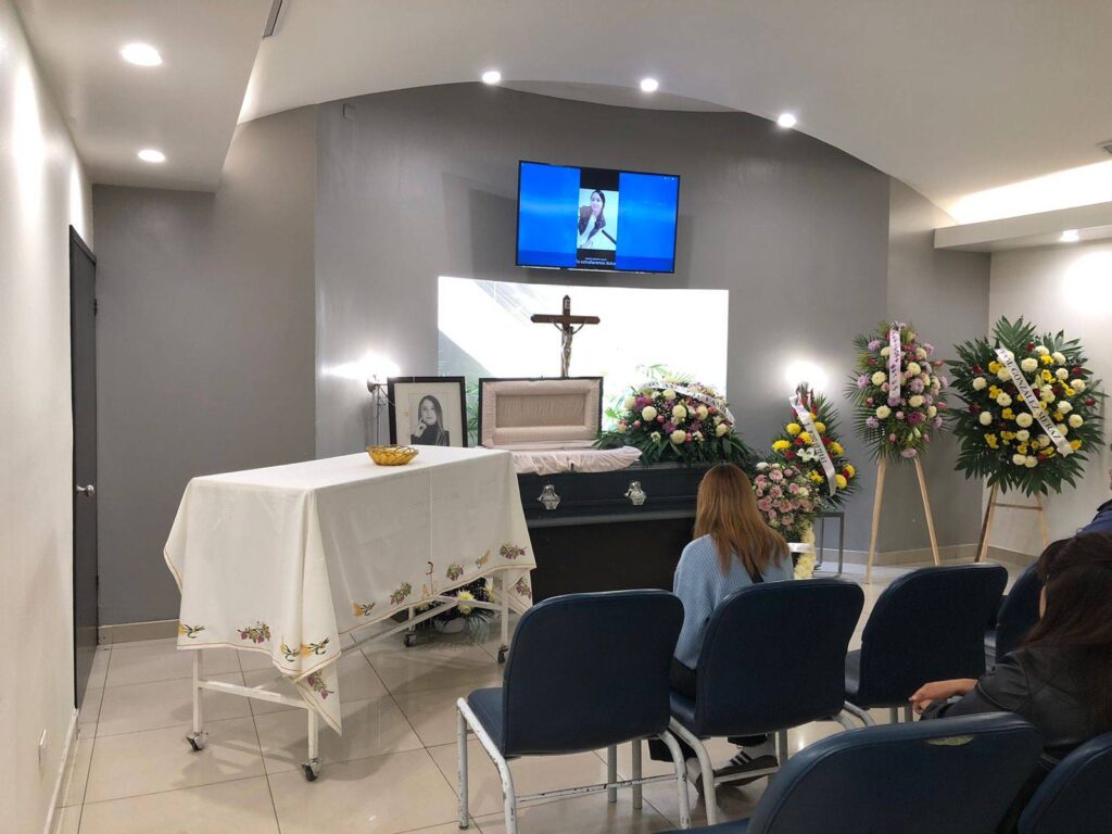 La joven Dulce “N” fue víctima de feminicidio a manos de la ex pareja de su madre, recibió este lunes su último adiós en Hermosillo, Sonora