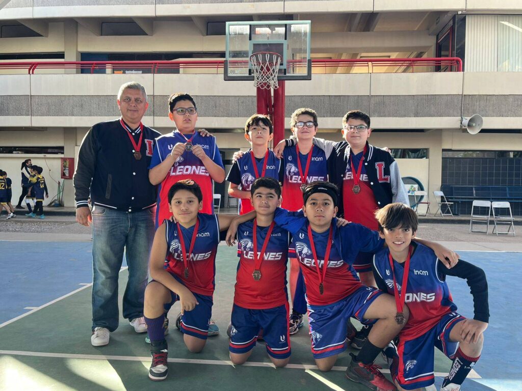 Copa Fohr de basquetbol que se llevó a cabo en las instalaciones del Colegio Regis, con un total de 130 equipo de diferentes categorías tomaron parte