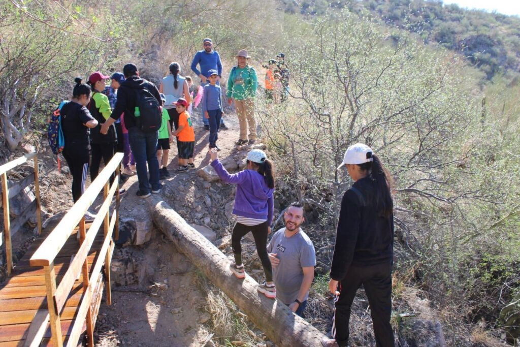 Hace cinco años, Alexa y su familia comenzaron a promover actividades de educación ambiental en el área natural protegida; organizan recorridos guiados y este fin de semana tendrán un Festival del Papalote 