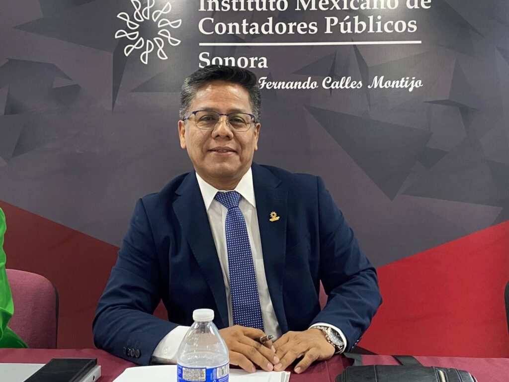 Tomás García, presidente del Colegio de Contadores Públicos en Sonora.