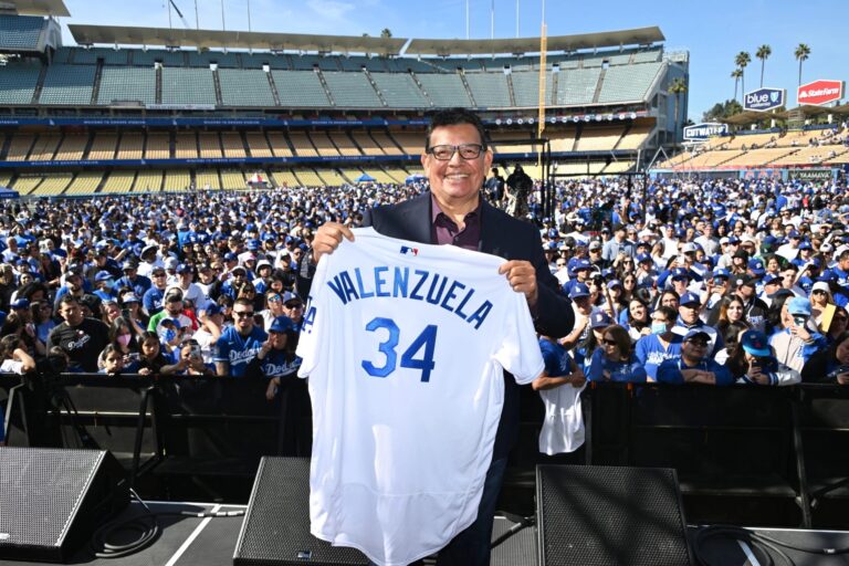 Qué mejor reconocimiento al “Toro” Valenzuela de su equipo los Dodgers qué llevarse este título ante los Yankees